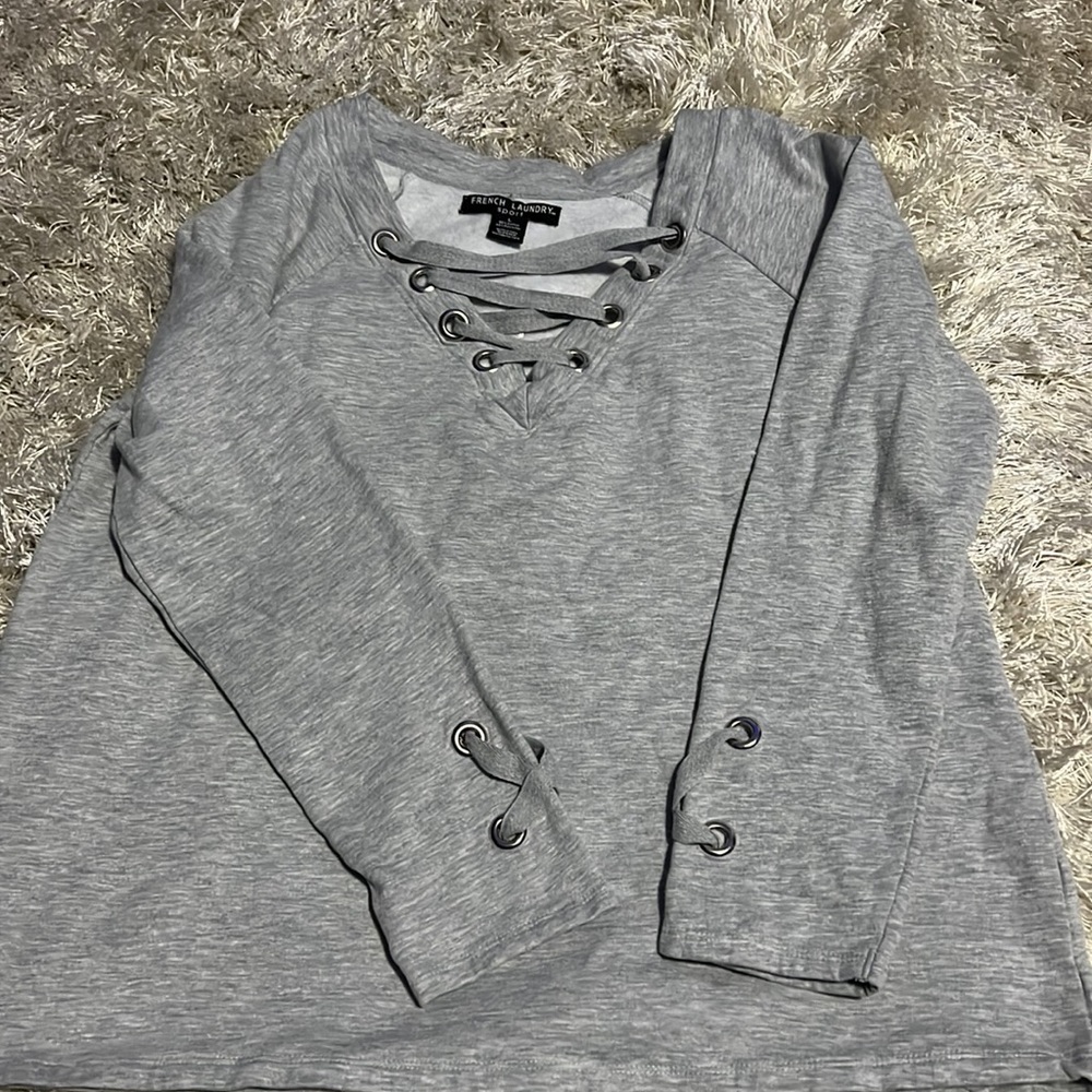 A1003 - Women V Neck Criss Cross Long Sleeve Top